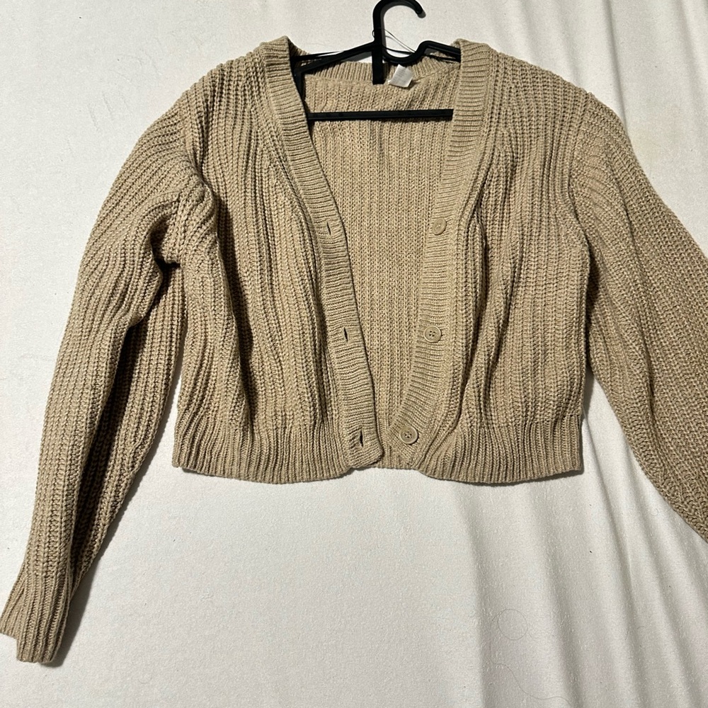 H&M crop Tan sweater /. Size large